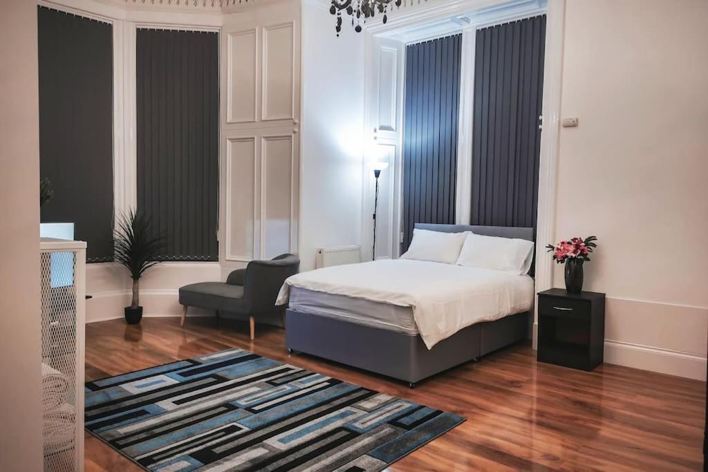 S.H Apartments Glasgow Bagian luar foto