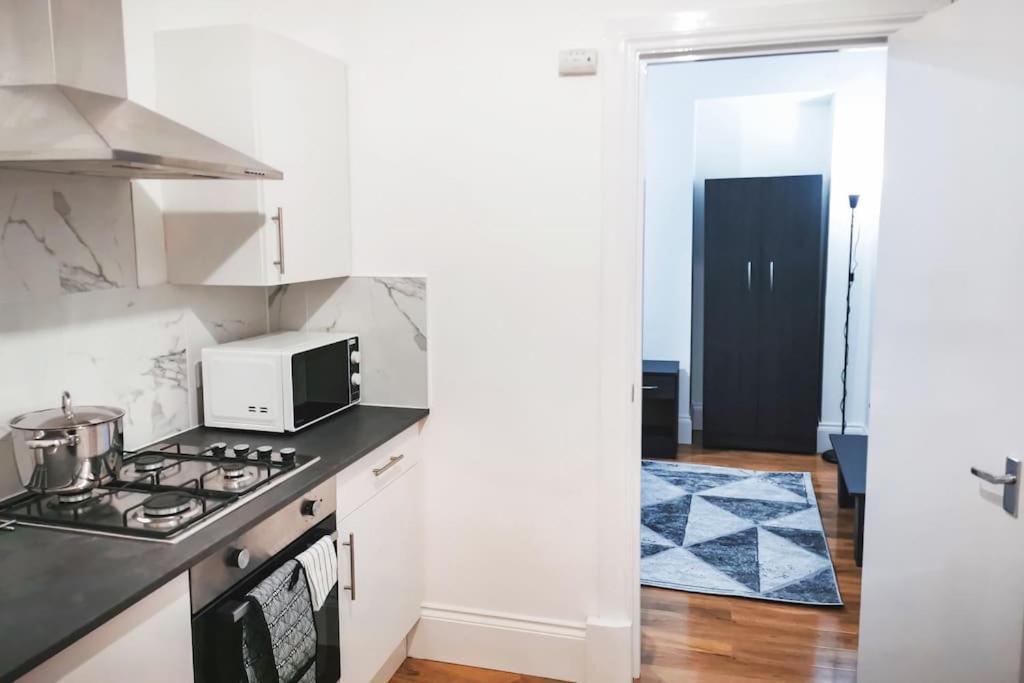 S.H Apartments Glasgow Bagian luar foto