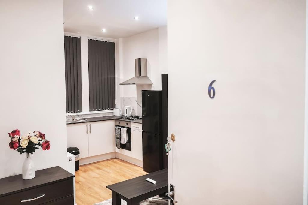 S.H Apartments Glasgow Bagian luar foto